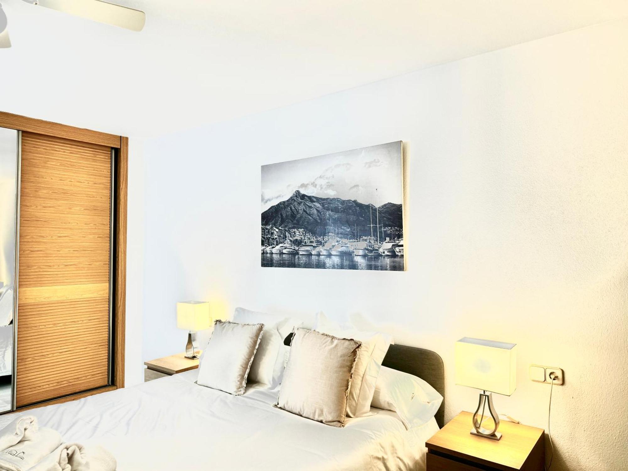 Center By Eaw Homes Apartamento